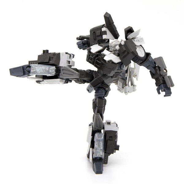 GCreations Rebel Unofficial IDW Prowl More Testshot Photos Shown 06 (6 of 8)